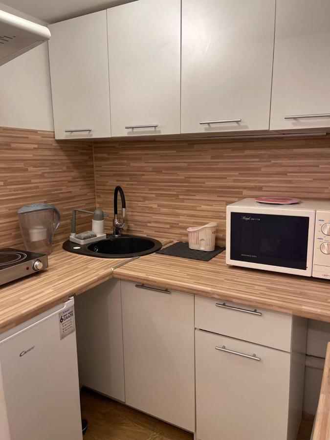 Maly Apartament Z Kuchnia I Lazienka Lejlighed Stettin Eksteriør billede