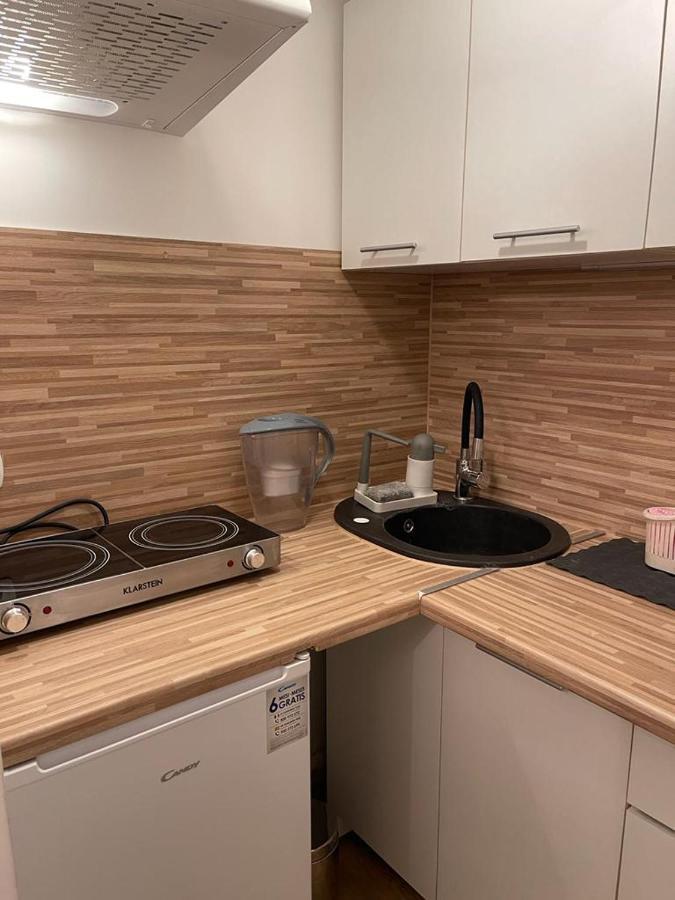 Maly Apartament Z Kuchnia I Lazienka Lejlighed Stettin Eksteriør billede